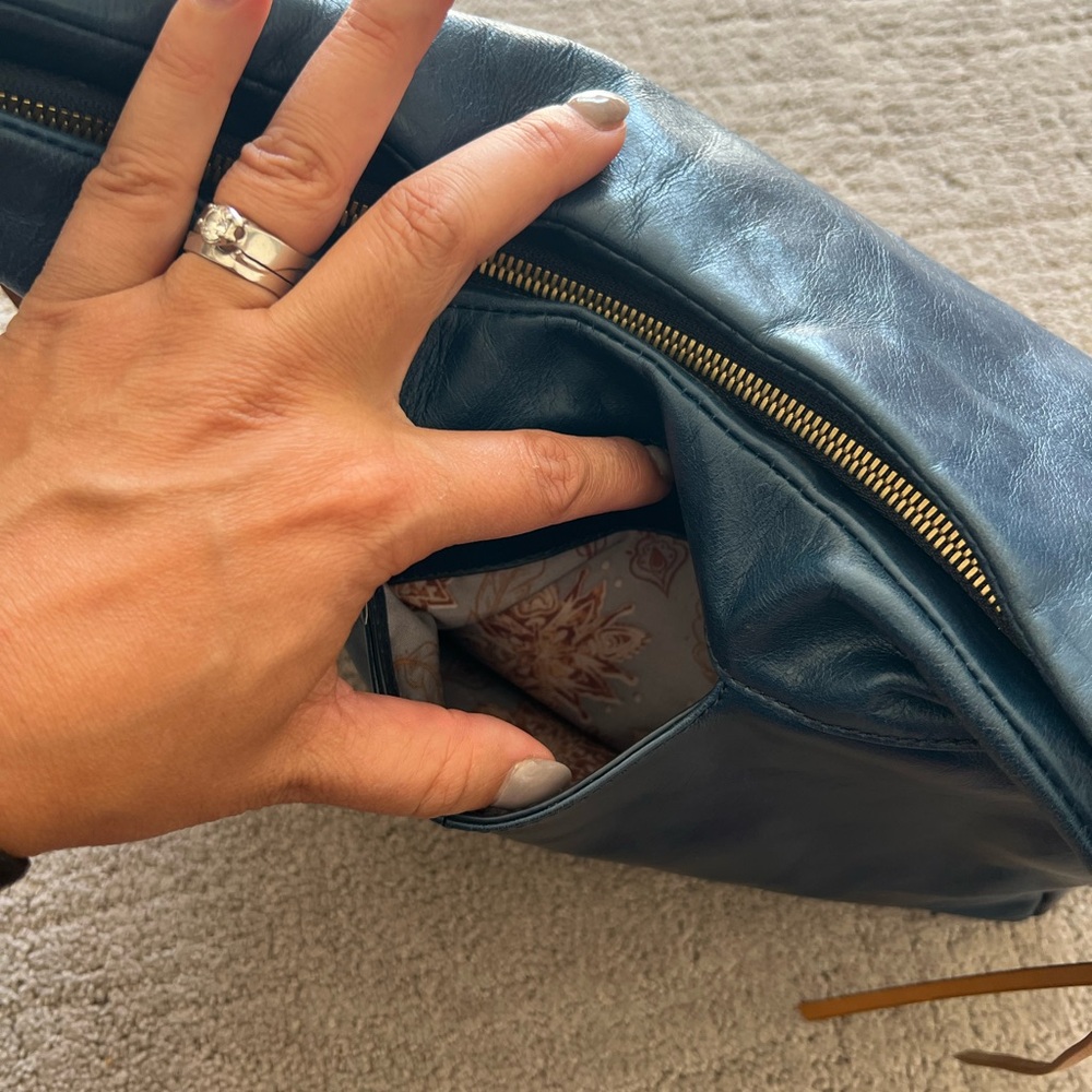 Elegant Blue Leather Hobo Bag - Picture 15 of 16
